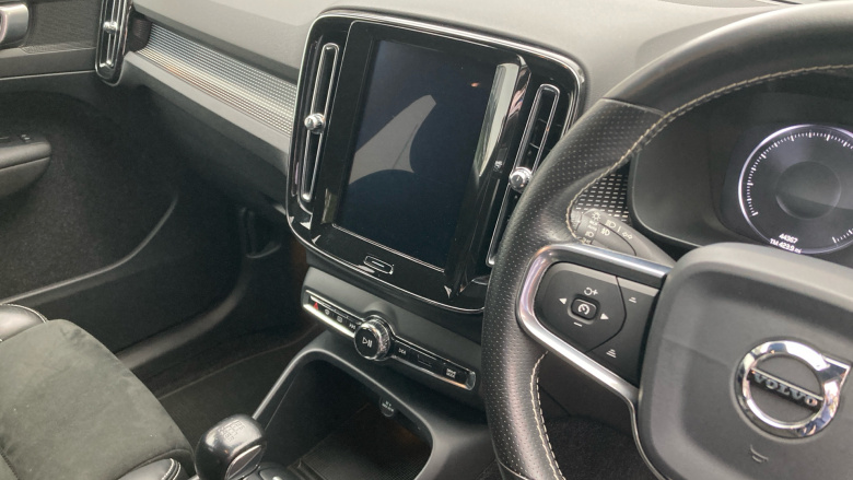 Volvo Xc40 1.5 T3 R DESIGN 5dr Petrol Estate